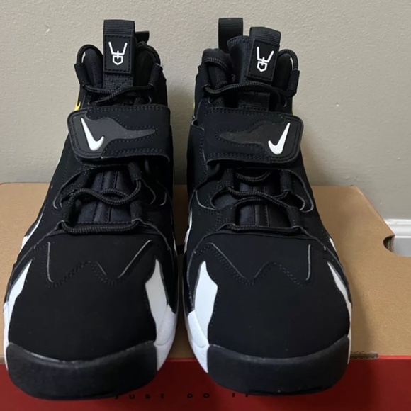 Size 11 Nike Air Diamond Turf DT Max 96 Deion Sanders main image 7